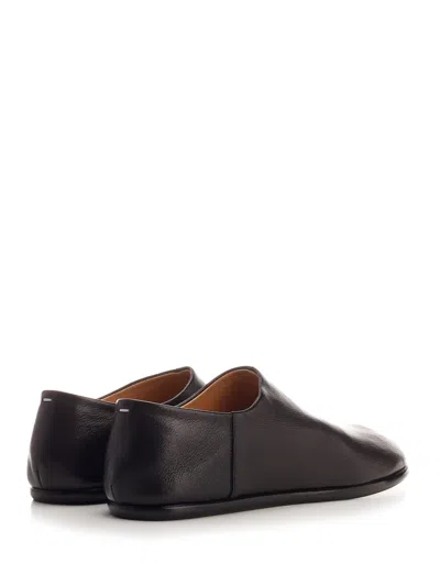 Maison Margiela Smooth Leather Loafers With Split-toe Design In Black