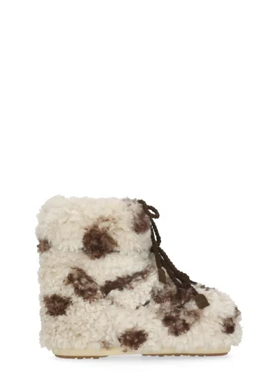 Moon Boot Icon Low Cow Print Curly Boots In White