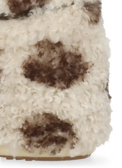 Moon Boot Icon Low Cow Print Curly Boots In White