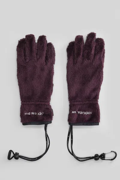 And Wander Gloves In Viola Polyester In Burgundy