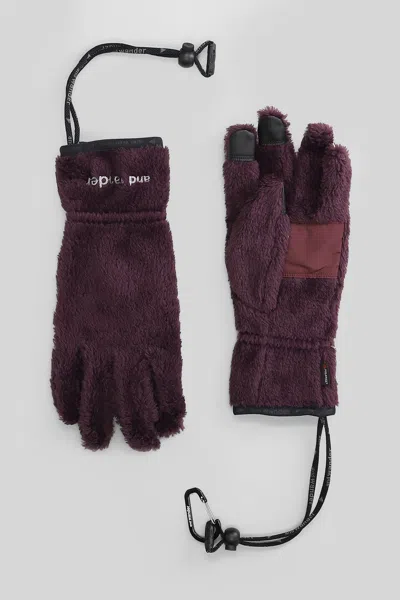 And Wander Gloves In Viola Polyester In Burgundy