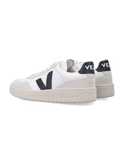 Veja V-90 White And Black Leather Sneakers In Gray