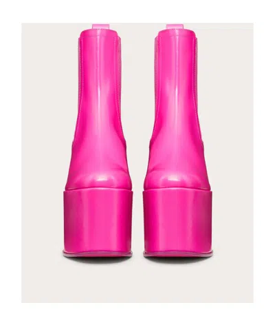 Valentino One Stud Platform Boots In Pink