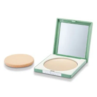 Clinique / Stay-matte Sheer Pressed Powder 02 Stay Neutral .27 oz In Nude