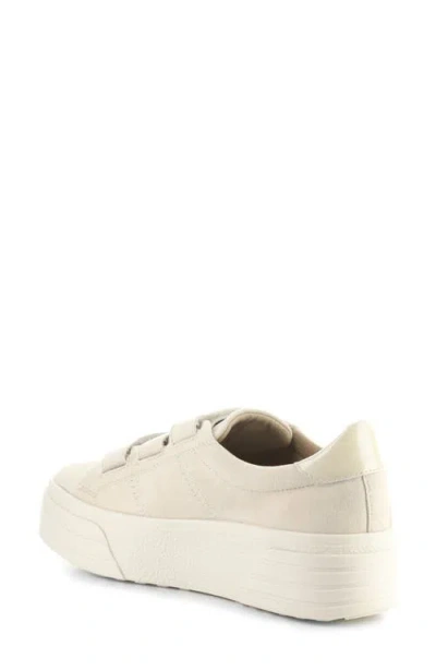 Bos. & Co. Lonnie Platform Sneaker In Neutral
