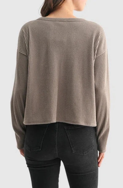 Lush Split Neck Long Sleeve Ribbed Top In Green