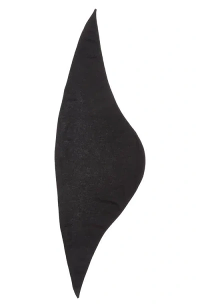 Johnstons Of Elgin Reel Cashmere Triangle Scarf In Black