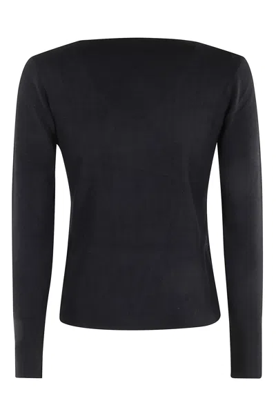 Seventy Madonna Neck T-shirt In Black