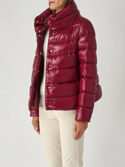 Herno Glossy Padded Jacket With High Collar And Horizontal Quilting In Burgundy