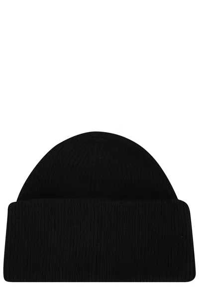 Mm6 Maison Margiela Ribbed Beanie With Logo Tag In Black