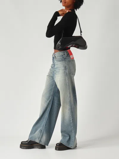 Diesel Curved Black Play Clutch With Glossy Finish And Magnetic Closure