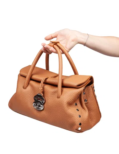 Zanellato Dotta Centauro S Hammered Leather Bag In Amaretto Brown In Brown