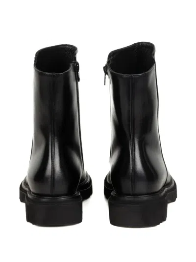 Luca Grossi Leather Ankle Boots In Black