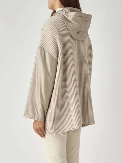 Herno Mantella In Lana Con Cappuccio Jacket In White