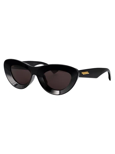 Bottega Veneta Ribbon Plastic Cat-eye Sunglasses In Black Black Grey