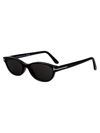 Tom Ford Chloe-02 Sunglasses In Black