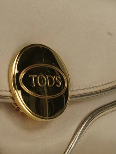 Pre-owned Tod's Logo Clutch Bag In Neutral