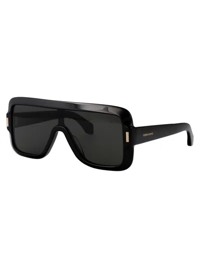 Ferragamo Sf2061se Sunglasses In Black