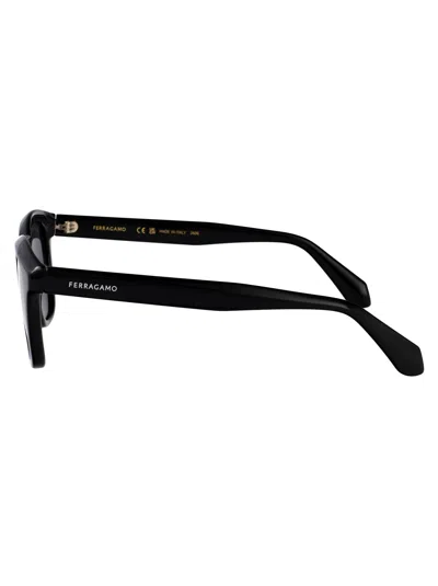 Ferragamo Sf2040se Sunglasses In Black