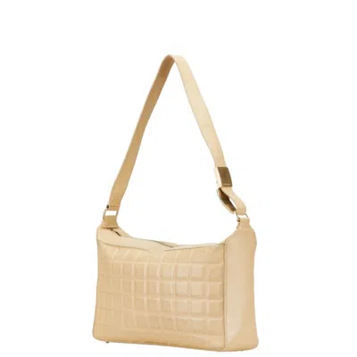 Pre-owned Chanel Chocolate Bar Beige Leather Shoulder Bag () In Sand