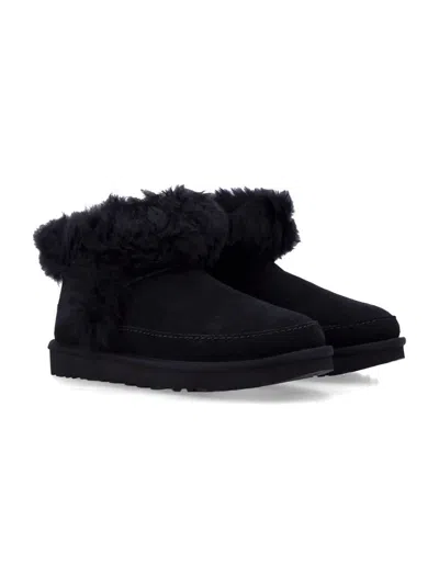 Ugg Classic Ultra Mini Chalet Boots In Black