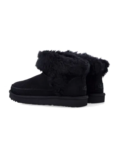 Ugg Classic Ultra Mini Chalet Boots In Black