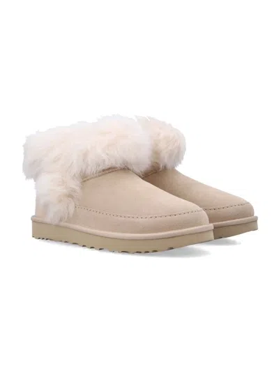 Ugg Classic Ultra Mini Chalet Beige Ankle Boots With Fur Design In Suede Woman In Nude