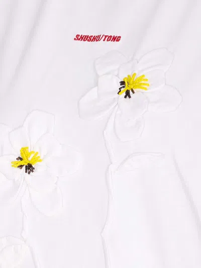Shushu-tong Hand Sewn Flower T-shirt In White