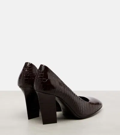 Jimmy Choo Farren 85 Croc-effect Leather Pumps In Brown