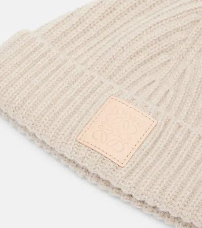 Loewe Anagram Ribbed-knit Cashmere Beanie In Gray