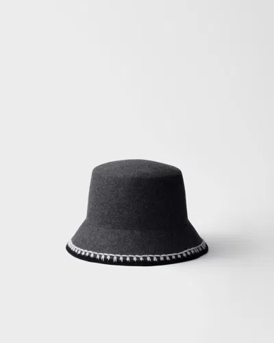 Prada Felt Bucket Hat In Black