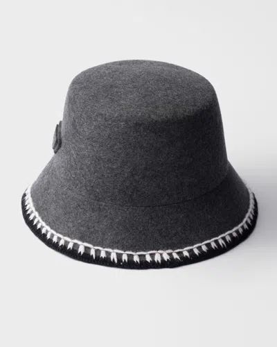 Prada Felt Bucket Hat In Black