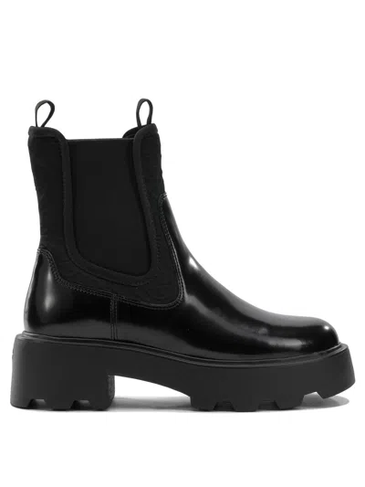 Tory Burch T Monogram Chelsea Boots In Black