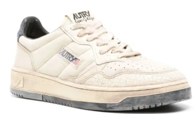 Autry Flat Shoes In Neutral