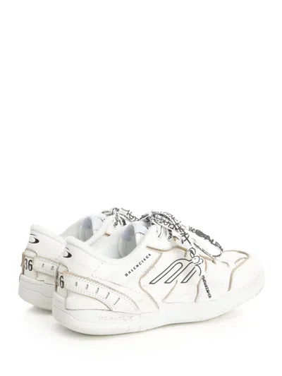 Balenciaga Women Hamptons Worn-out Leather Low-top Sneakers In Neutral