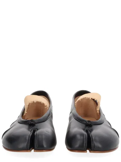 Maison Margiela Tabi Ballerina Shoes In Black