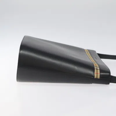 Pre-owned Burberry House Check Black Leather Shoulder Bag ()