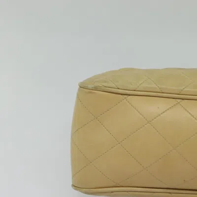 Pre-owned Chanel Beige Leather Shoulder Bag () In Sand