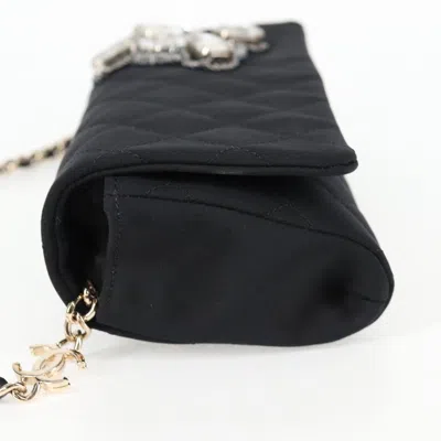 Pre-owned Chanel Black Nylon Shoulder Bag ()