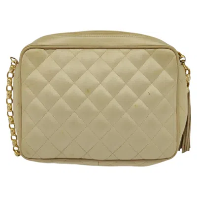 Pre-owned Chanel Camera Beige Silk Shoulder Bag () In Sand