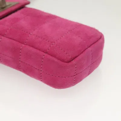 Pre-owned Chanel Chocolate Bar Pink Suede Shoulder Bag ()
