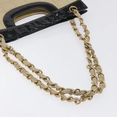 Pre-owned Chanel Chocolate Bar White Leather Tote Bag ()