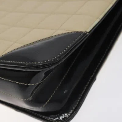 Pre-owned Chanel Chocolate Bar White Leather Tote Bag ()