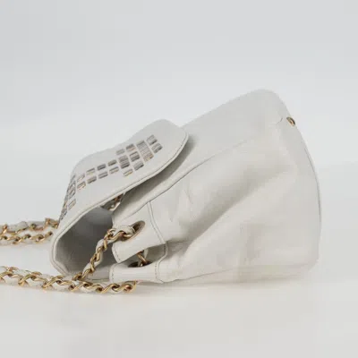 Pre-owned Chanel Coco Mark White Leather Shoulder Bag ()