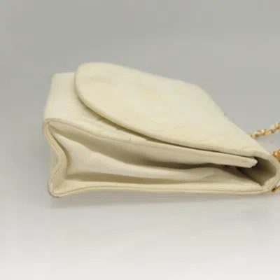 Pre-owned Chanel Demi Lune White Leather Shoulder Bag ()