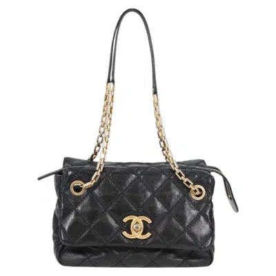 Pre-owned Chanel Flap Bag Black Leather Shoulder Bag ()