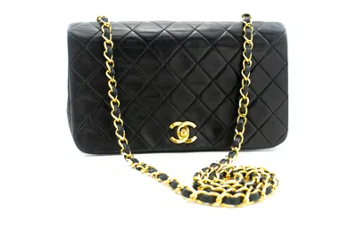 Pre-owned Chanel Full Flap Black Leather Shoulder Bag ()