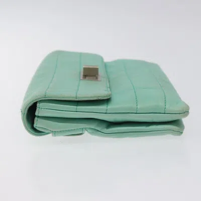 Pre-owned Chanel Green Leather Clutch Bag ()