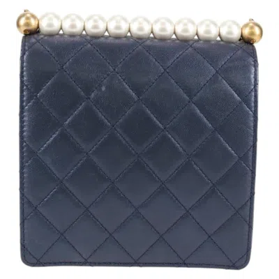 Pre-owned Chanel Pearl Bag Navy Leather Shoulder Bag () In Blue