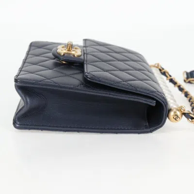 Pre-owned Chanel Pearl Bag Navy Leather Shoulder Bag () In Blue